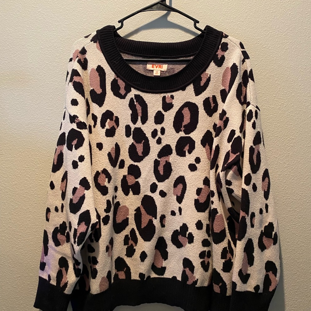 EVRI Leopard Print Sweater with Black Accents